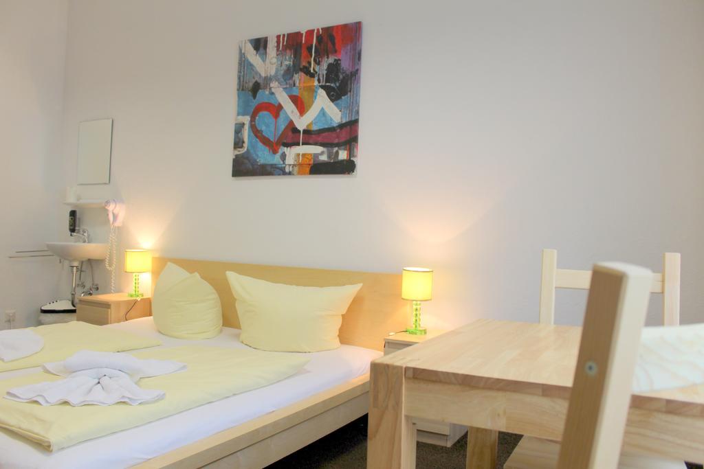 Pension Central Hostel Berlin Luaran gambar